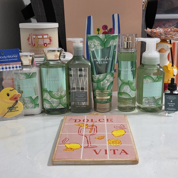 Bath & Body Works Cucumber Melon 8 Piece Full Size Body Care Set NEW - Picture 1 of 4